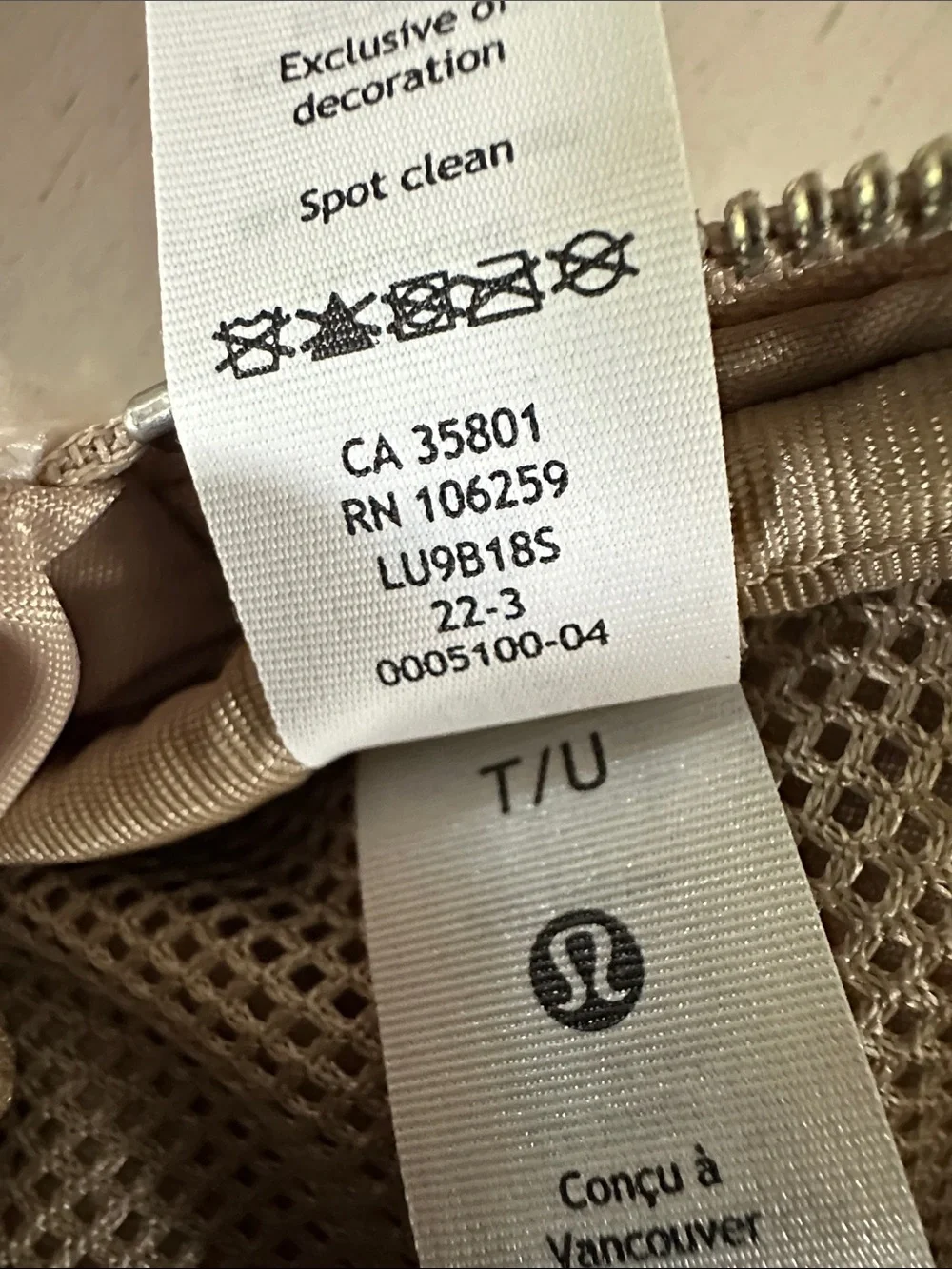 Lululemon Everywhere Fleece Belt Bag 1L - Natural Ivory/Trench (Like New)